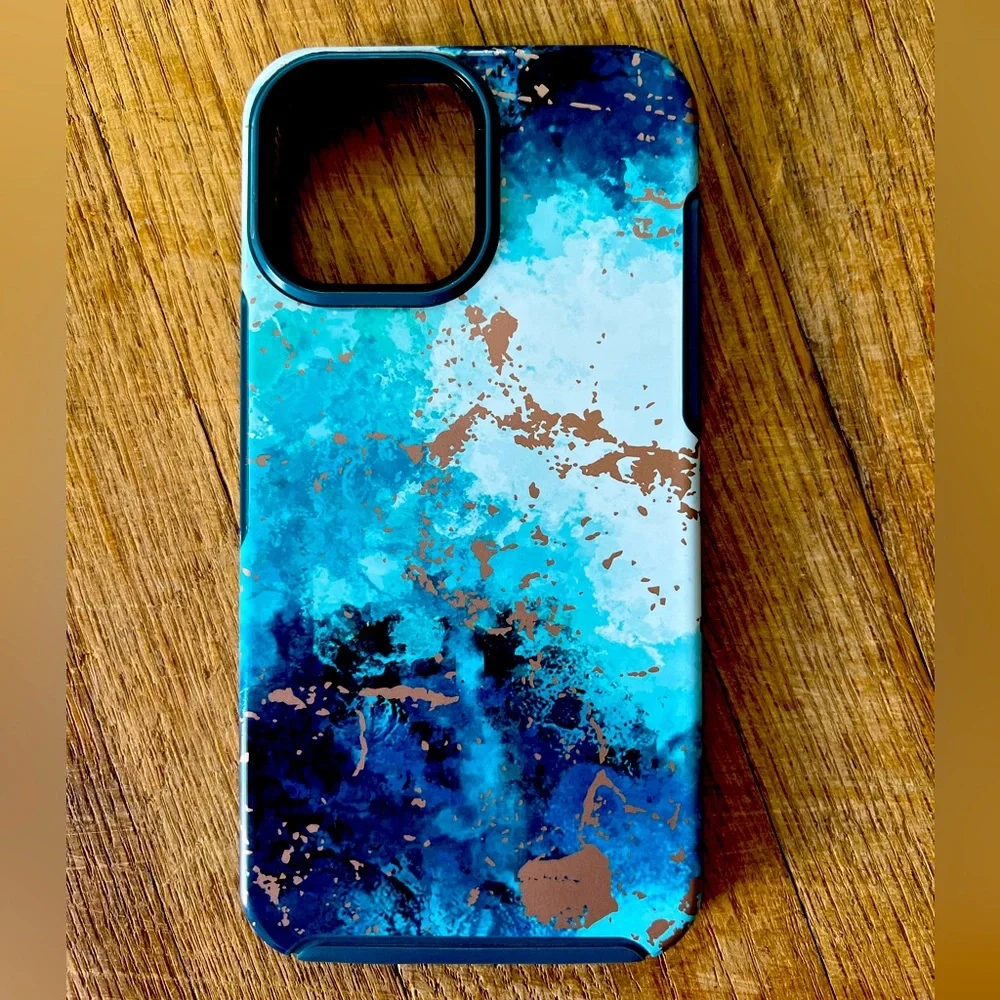 Otterbox iPhone 13 Pro Max LIKE NEW! - Picture 1 of 3